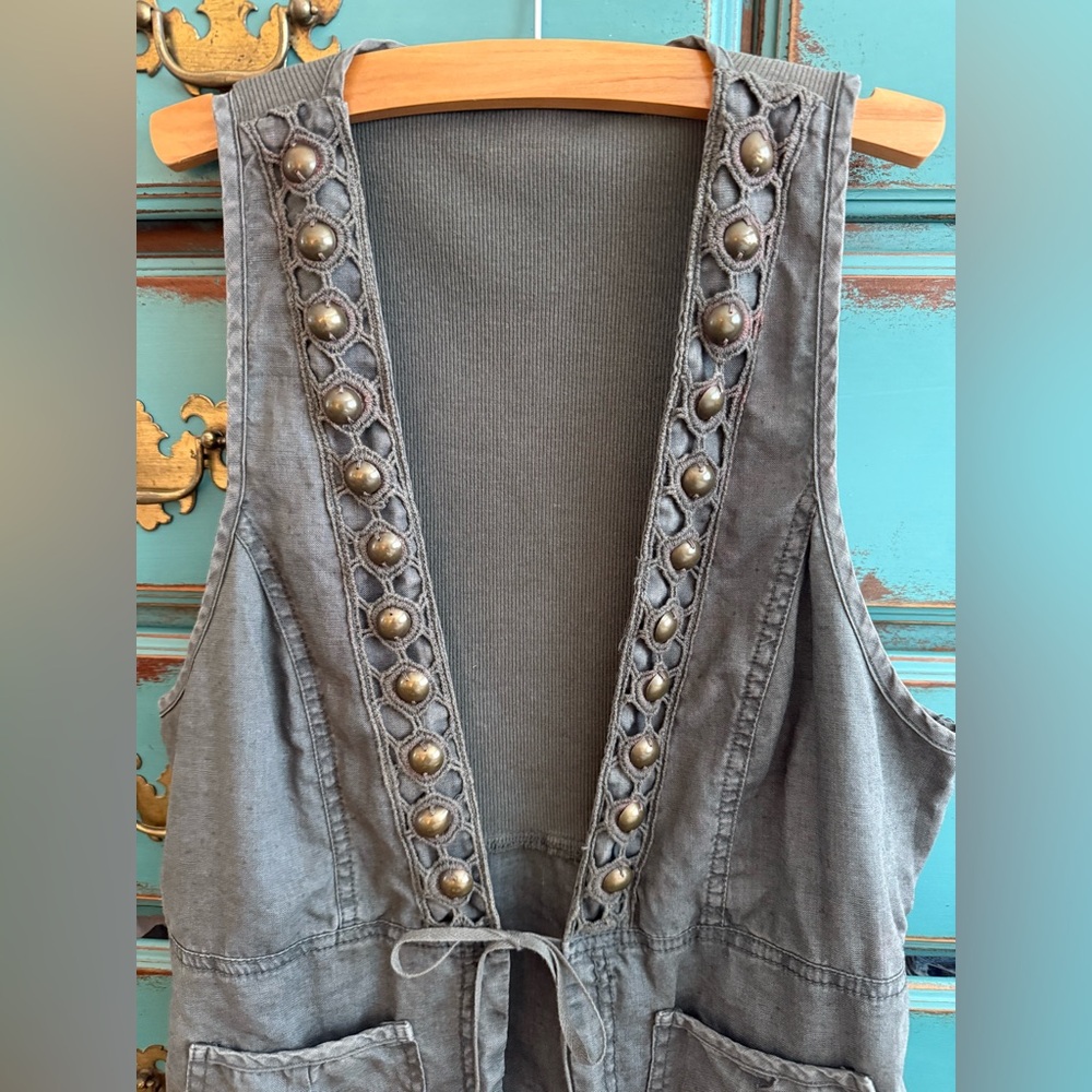 XCVI Front Tie Vest Size M - Picture 2 of 5